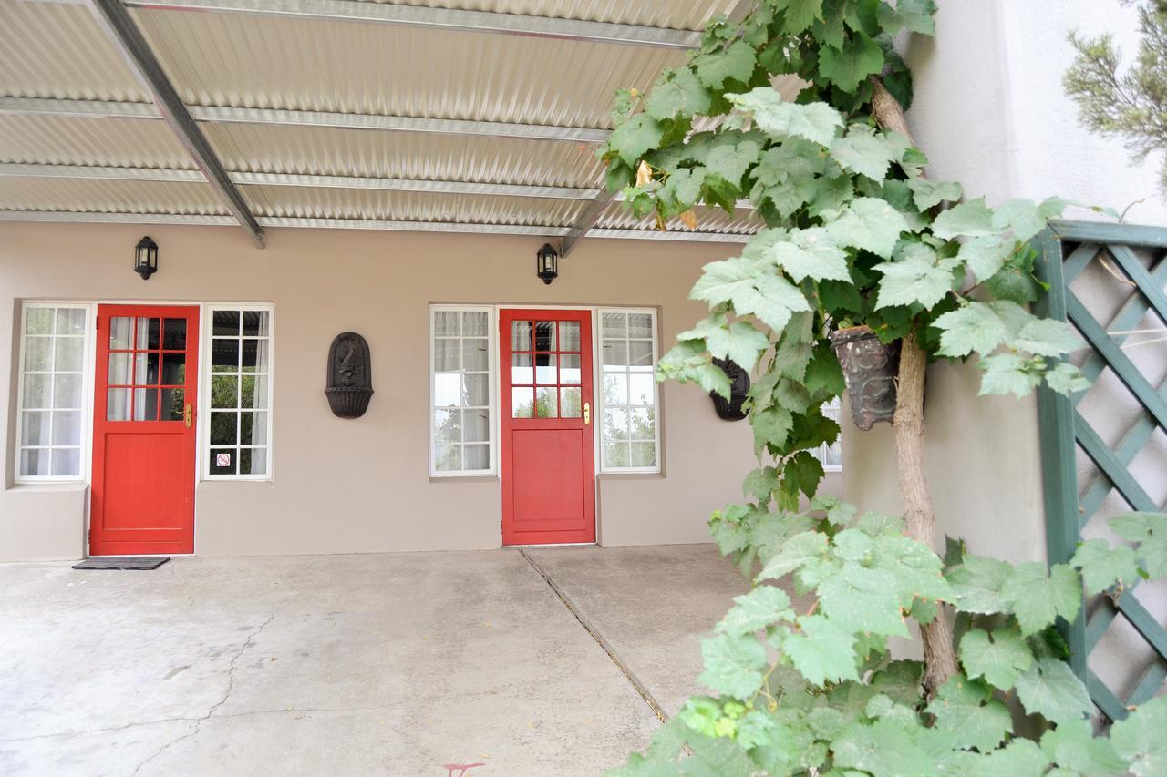 Versailles Self-Catering Wellington Eksteriør bilde