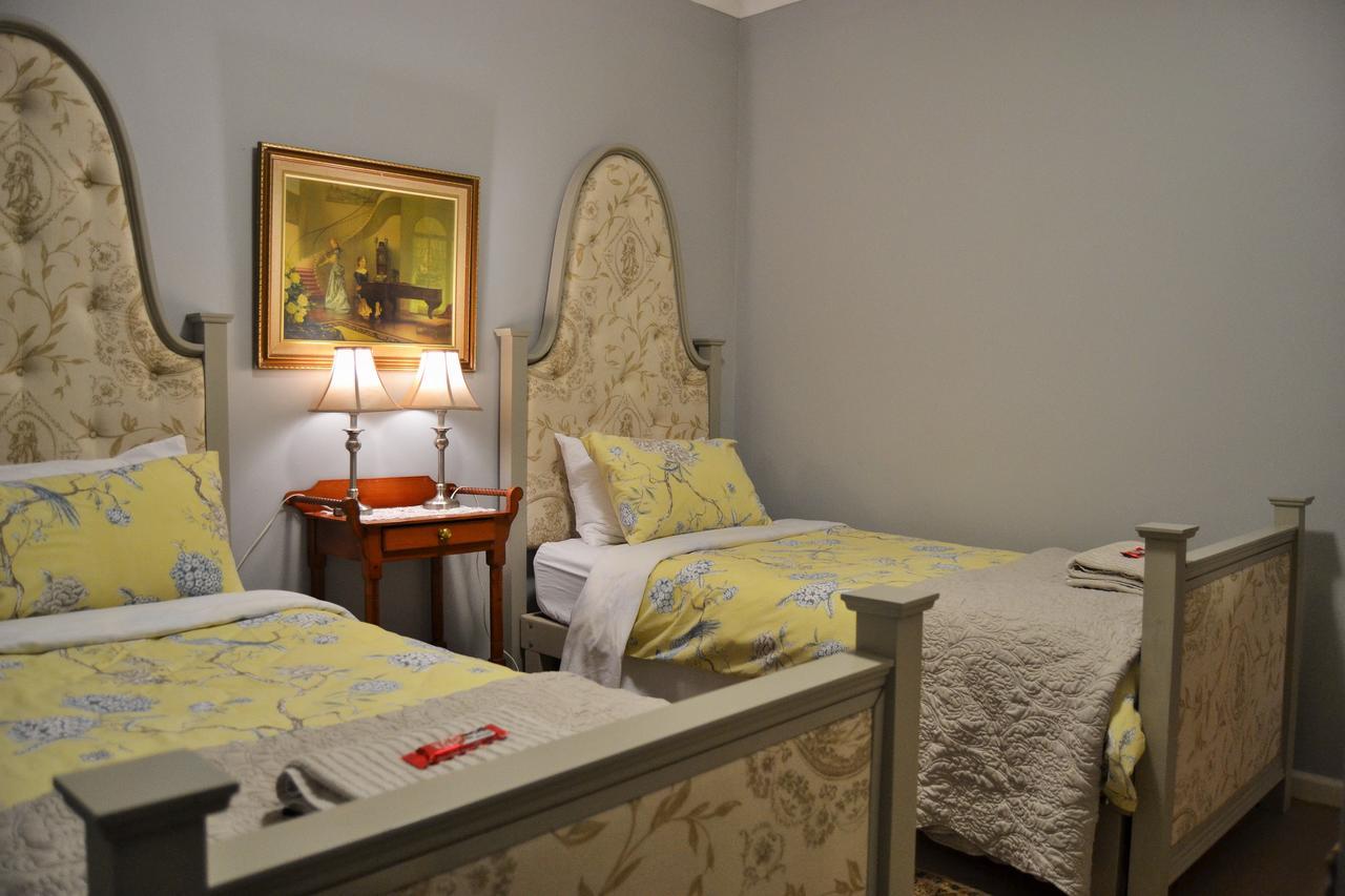 Versailles Self-Catering Wellington Eksteriør bilde
